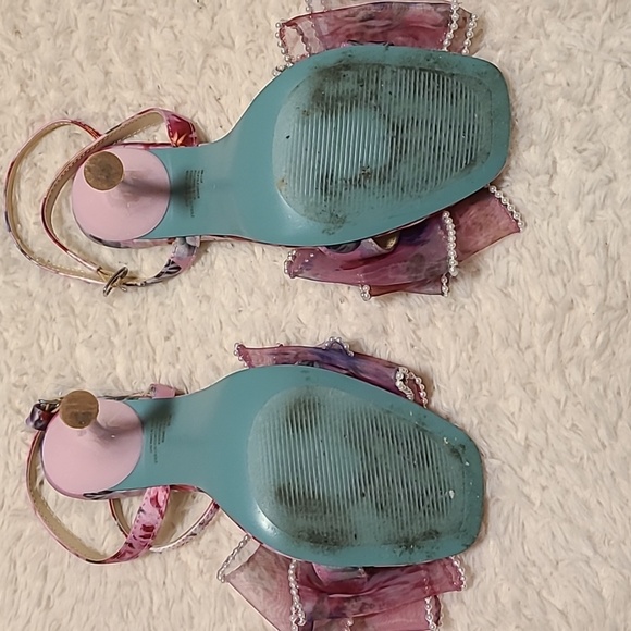 Betsey Johnson Matching Heels and Bag Flora - Picture 6 of 9